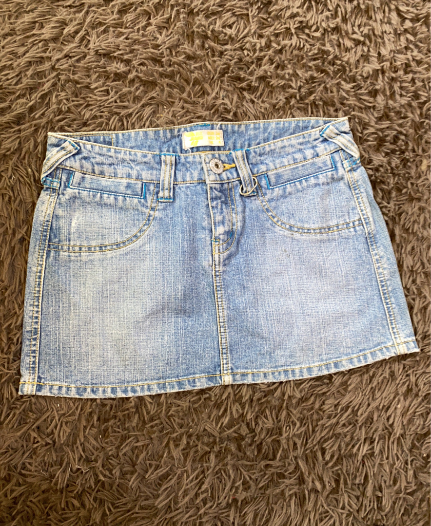 A descriptive alt text for this image