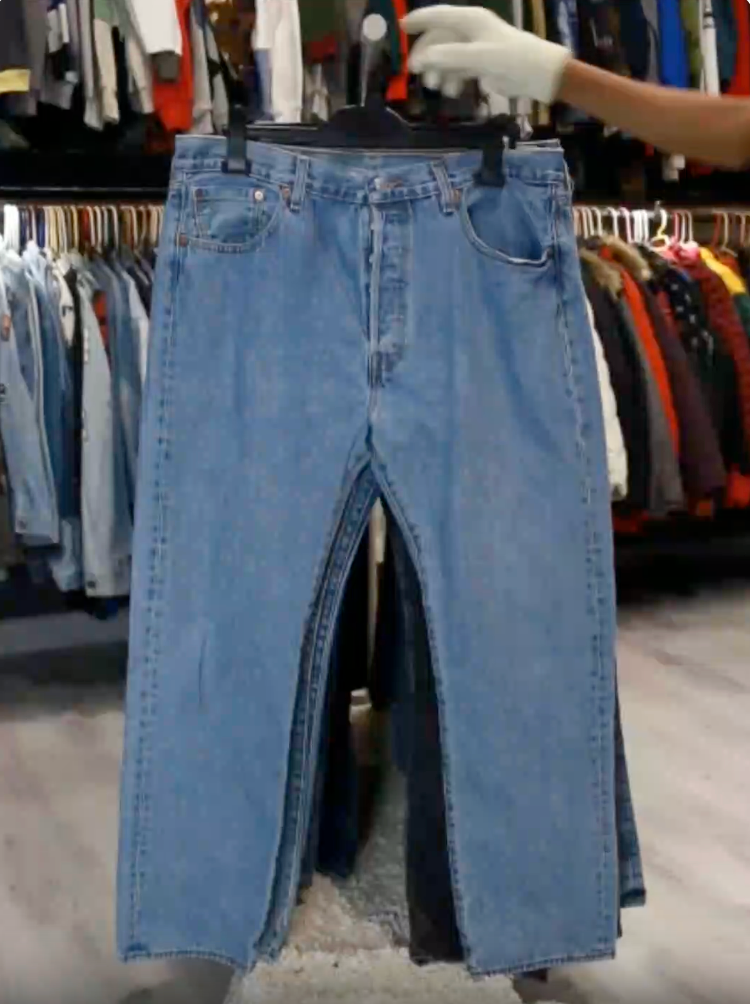G786 - Levis 501 Denim Jeans