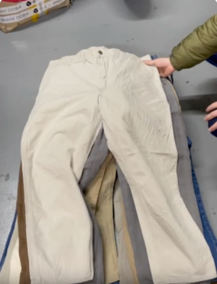 30 Carhartt / Dickies Jeans / Trousers (2)