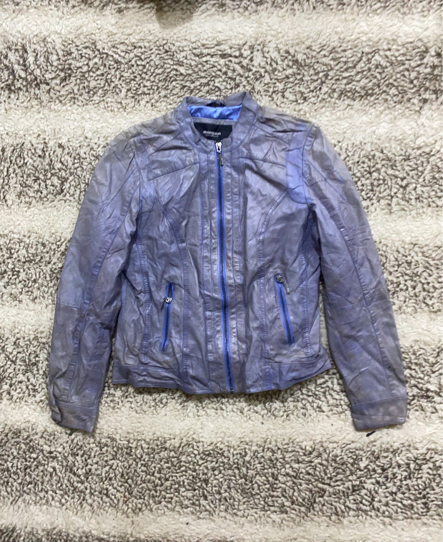 A descriptive alt text for this image