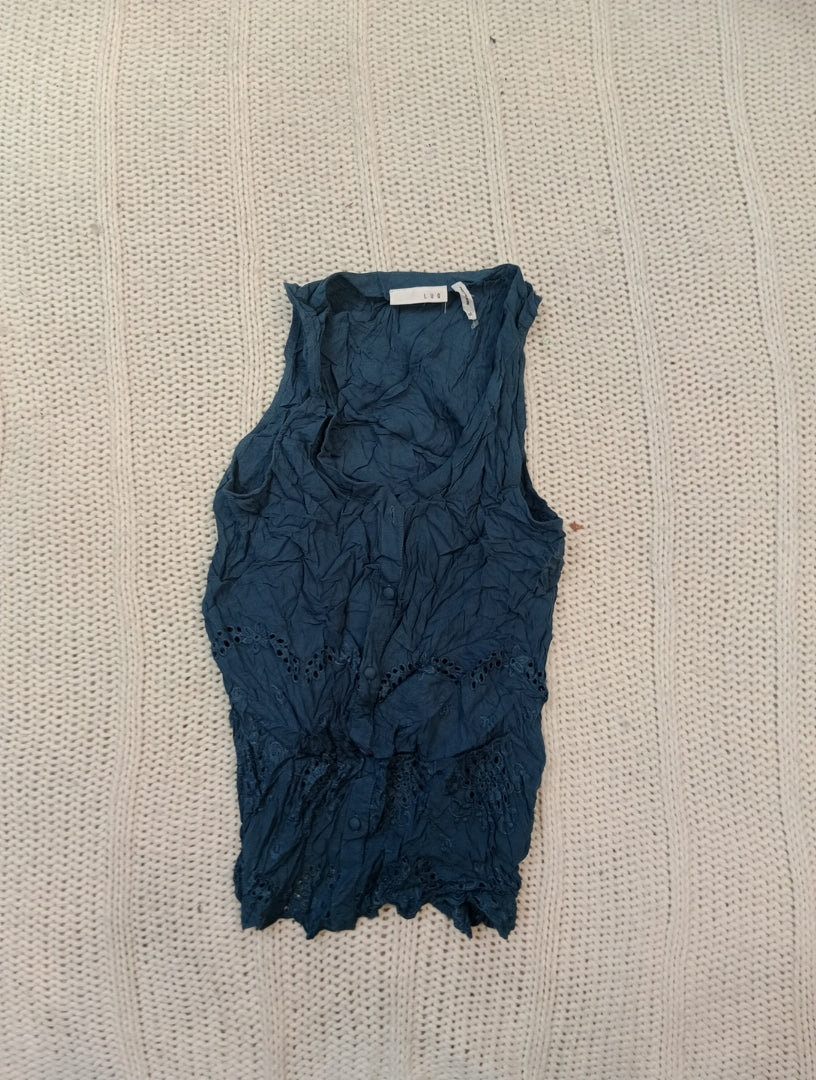 A descriptive alt text for this image