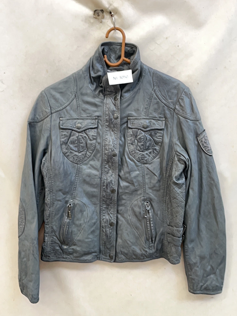 A descriptive alt text for this image