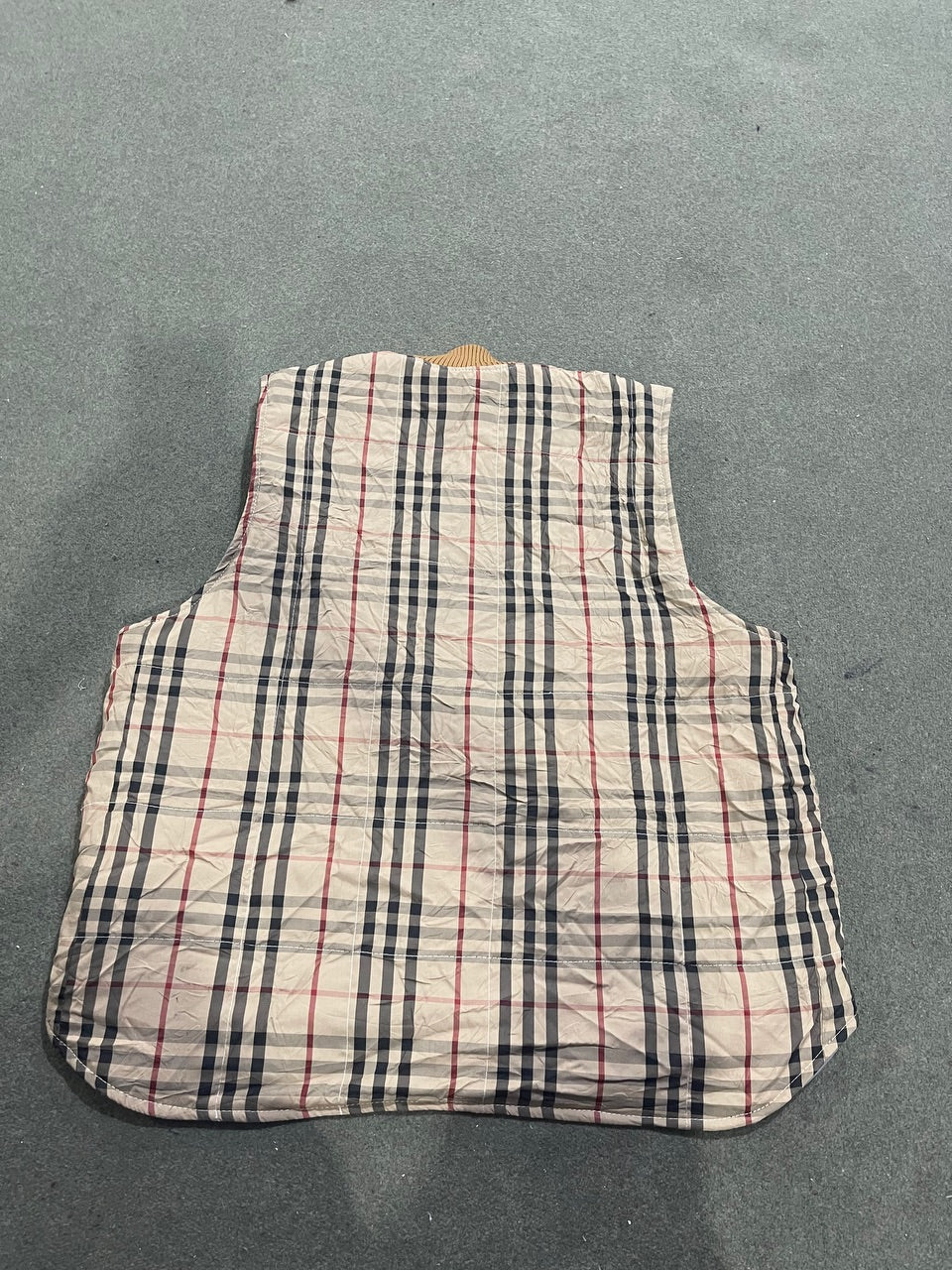 Burberry rework vest 15 piece