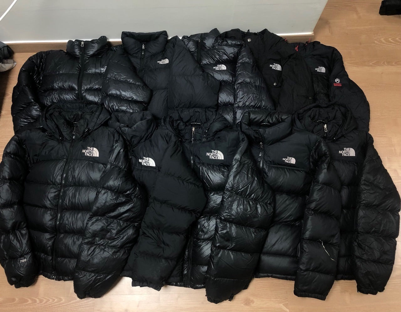 TNF nutpse jackets- 20 pieces