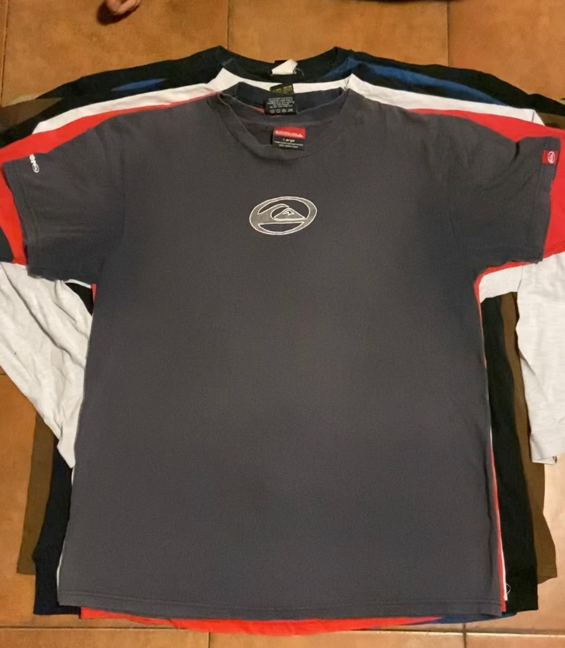 Vintage Quiksilver/Surf Brands T-Shirt Bundle (10 pcs)
