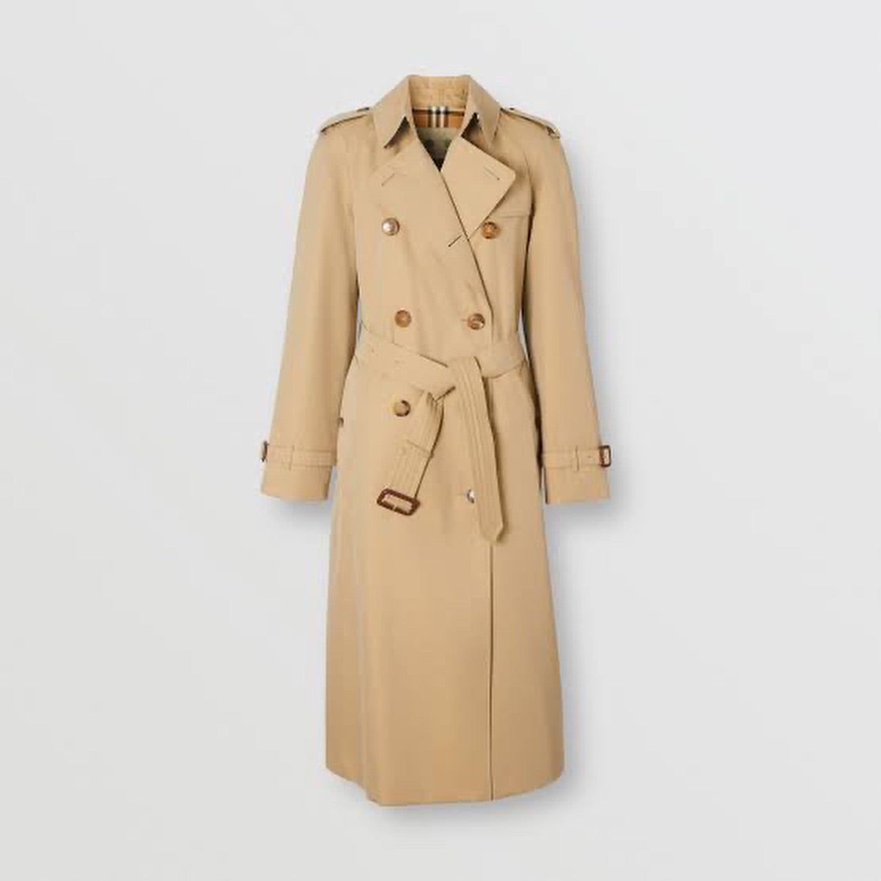 Fleek Credit: Christion Dior trench 25pcs Burberry rework vest 5pcs Burberry trench 8pcs