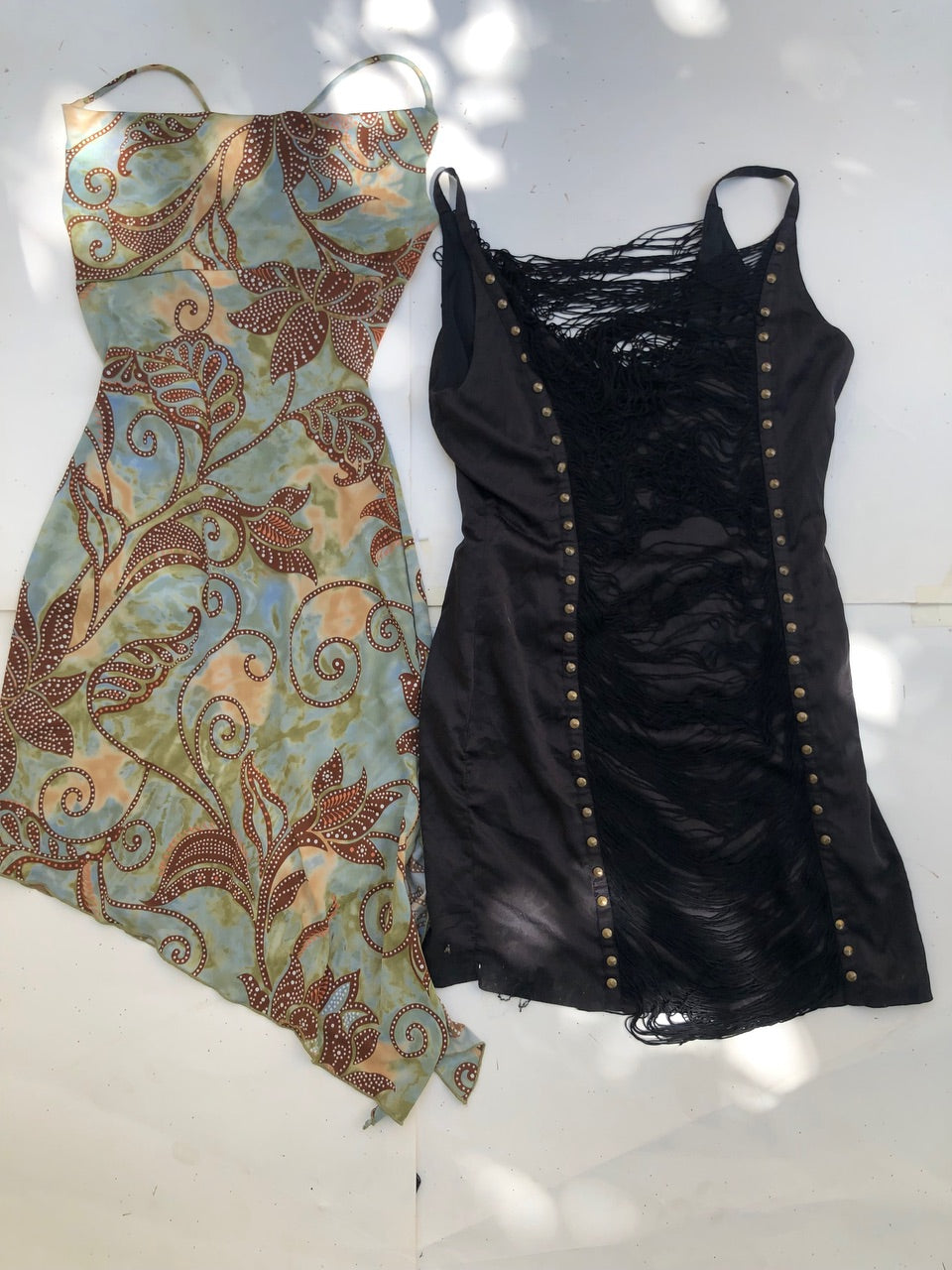 Fleek Credit: 💥25% off - y2k-summer-dresses-drop-ft-tripp-guess-13-pieces 💥