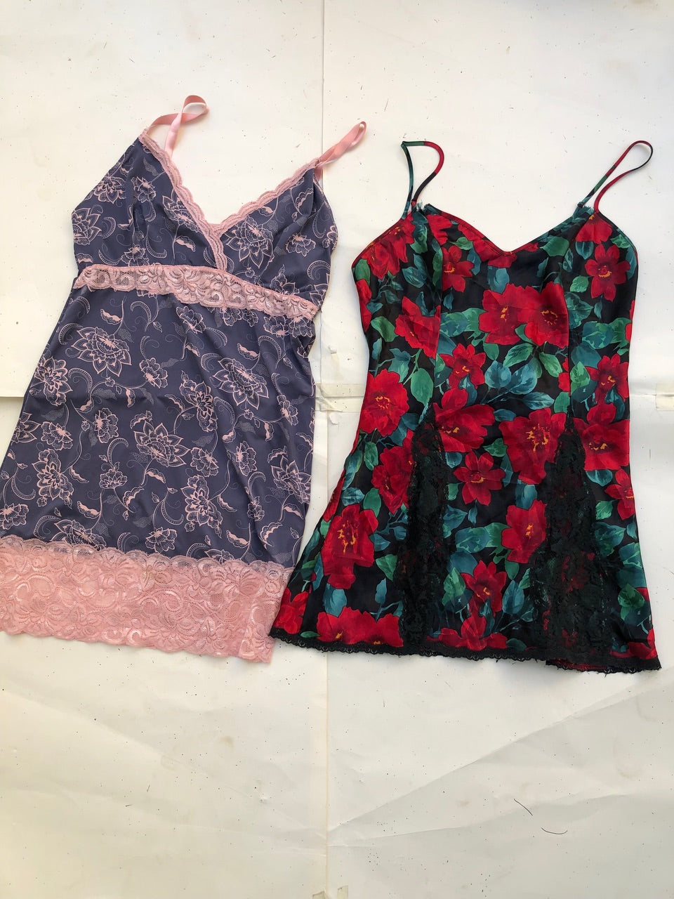 Fleek Credit: 💥 25% off -y2k-intimates-slip-dress-and-lingerie-mix-f-147-10-pieces 💥