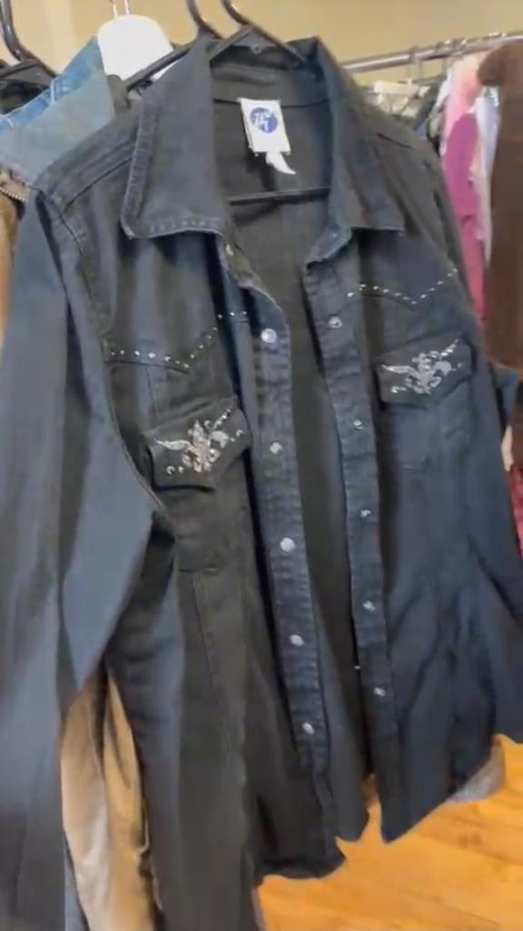 Denim and leather mix jackets -16 pieces