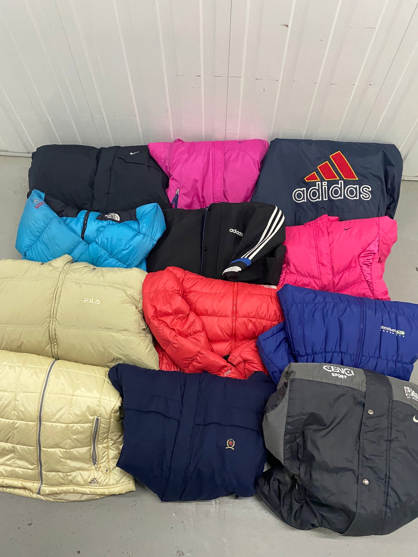 Branded Puffer & Windbreaker Jackets (21 pcs) - Ft. North Face, Nike & Adidas
