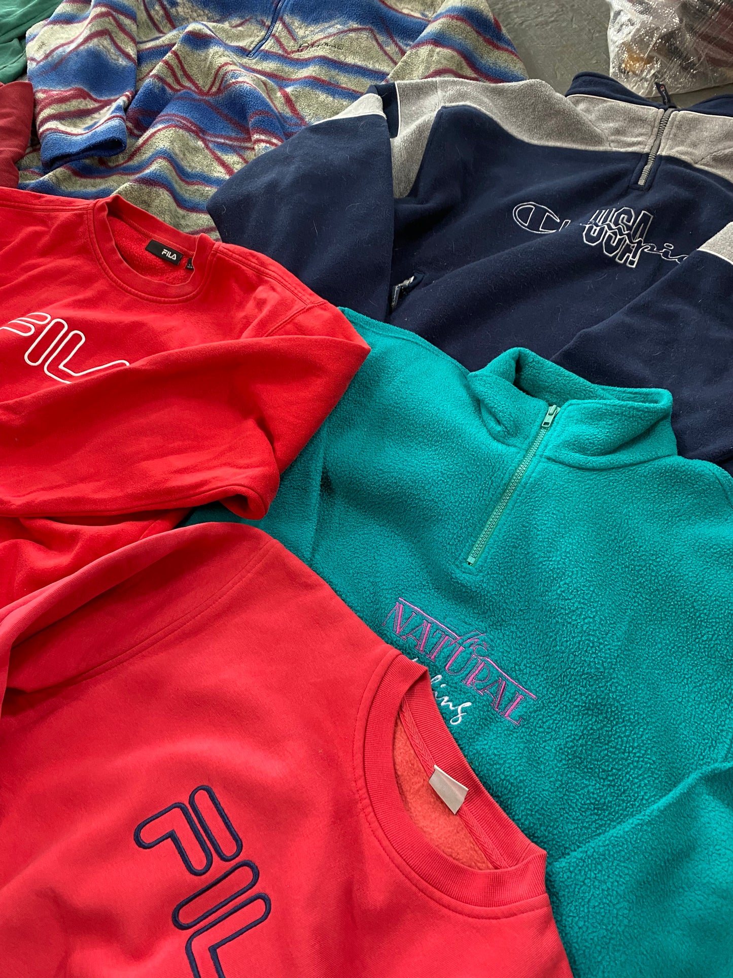 Branded Sweatshirt/Hoodie/Fleece Mixed Bundle (25 pcs)