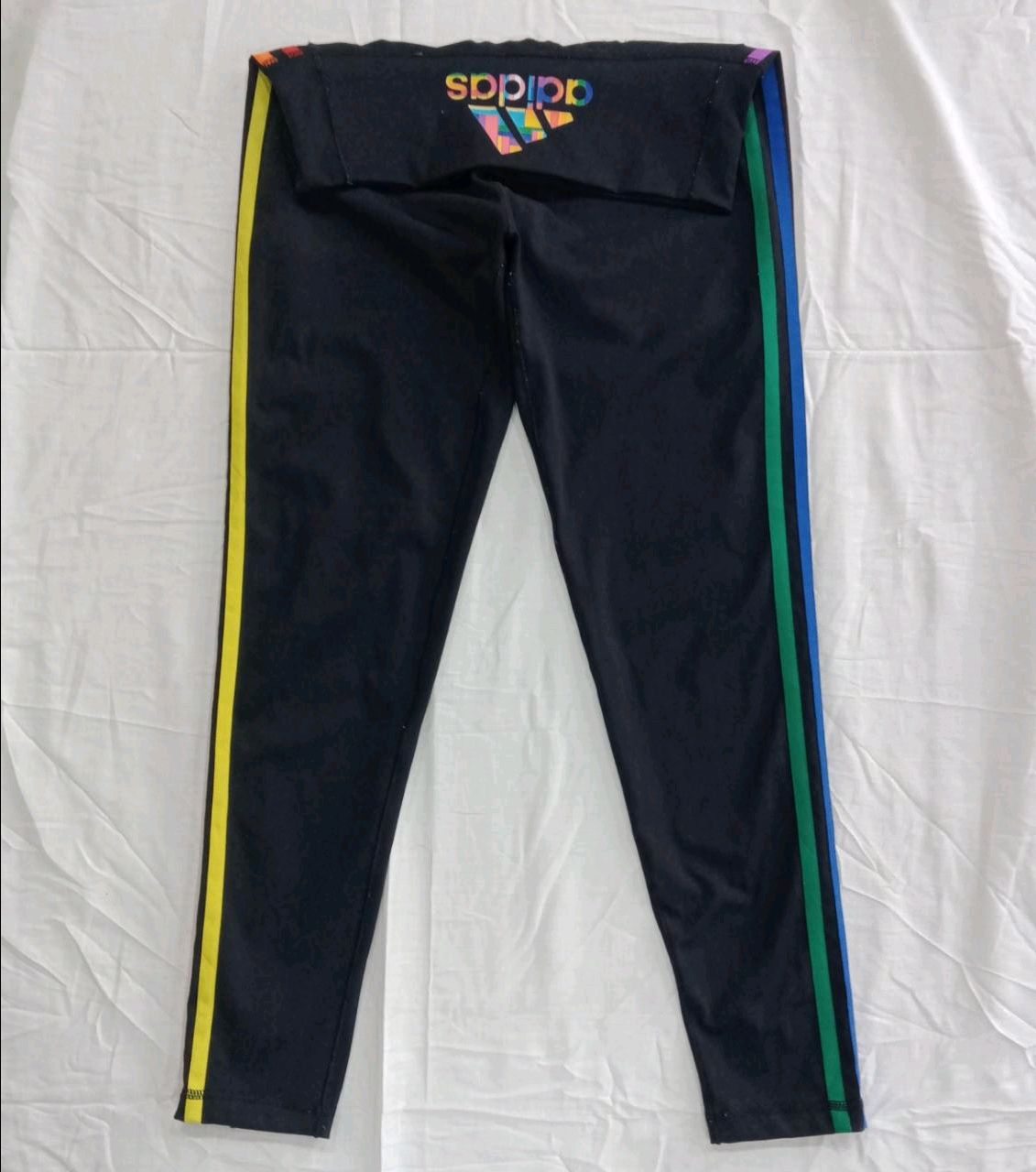 CR 054 - Adidas Mix Bundle - 15 pieces