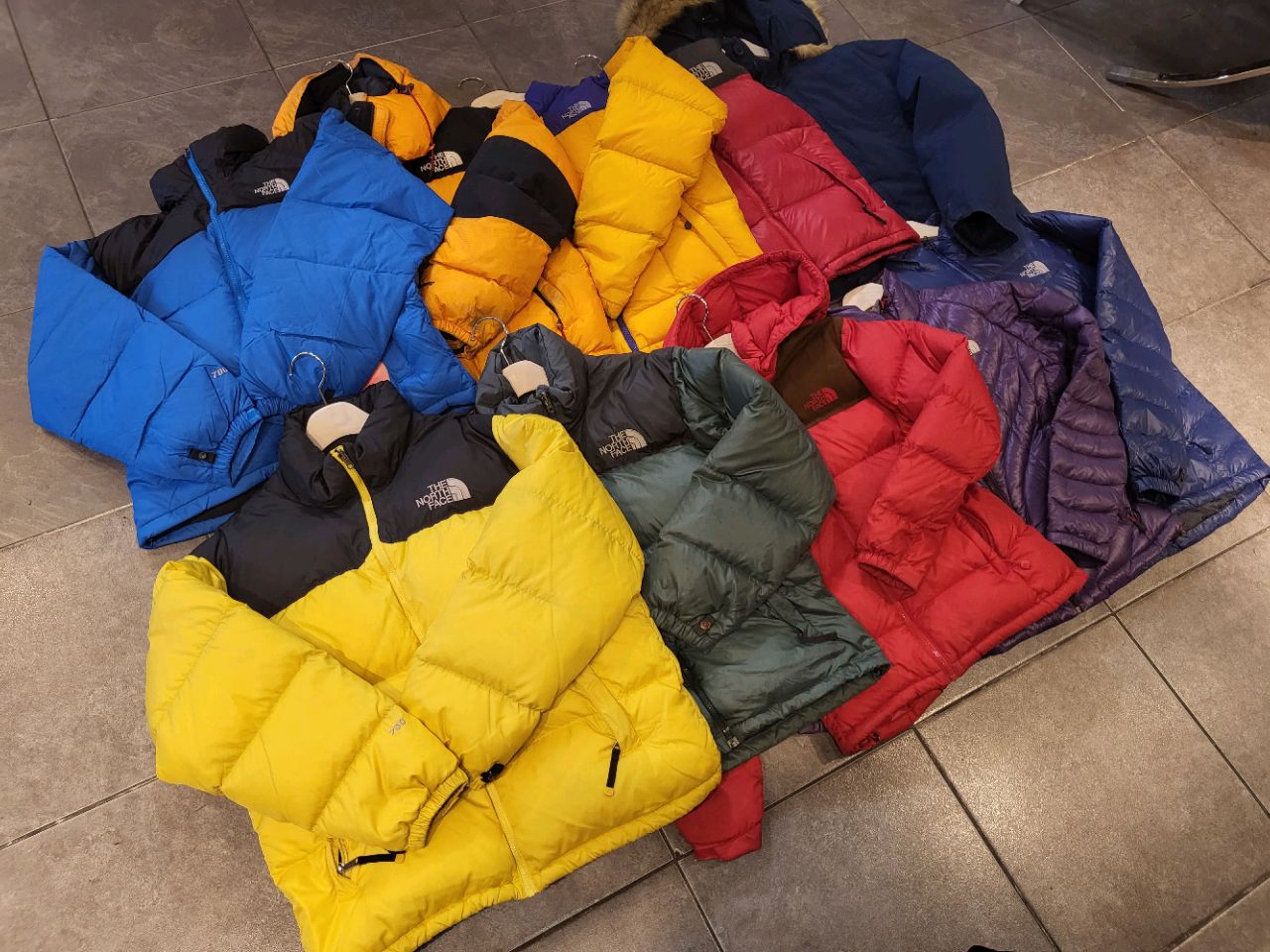 TNF Puffer Jackets - 30pcs Bundle