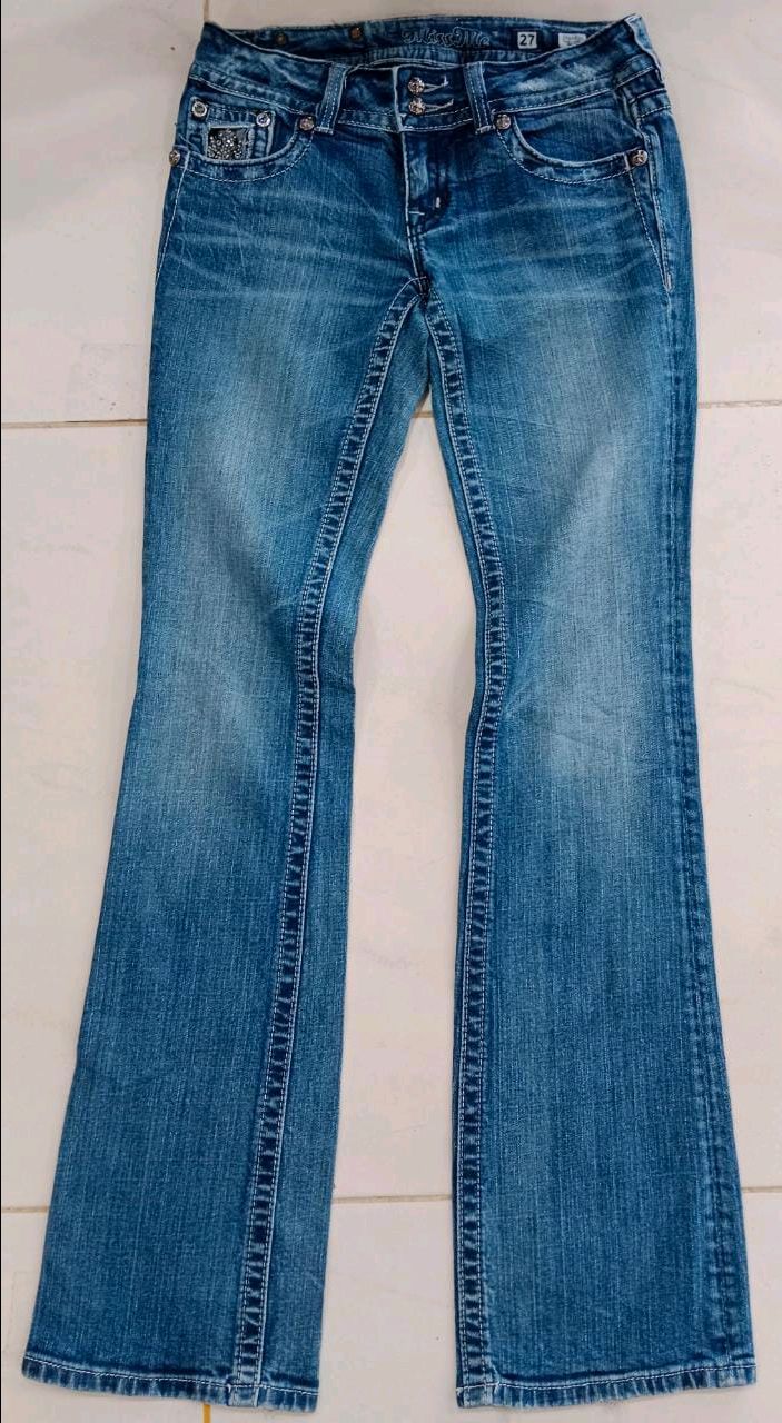 CR3110 vintage Ladies Miss Me Jeans - 60 pieces