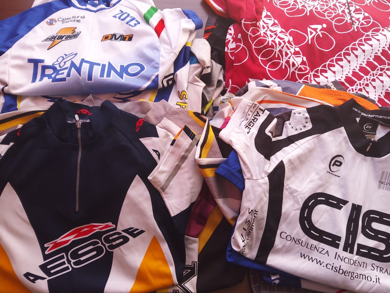 20KG Mixed Sports Quality Vintage Cycling Jerseys / Shirts
