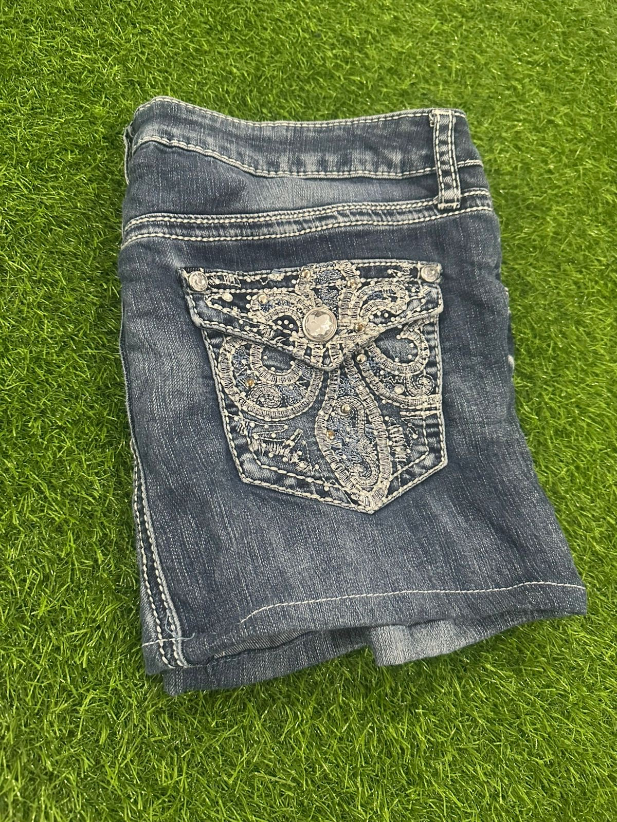 A descriptive alt text for this image