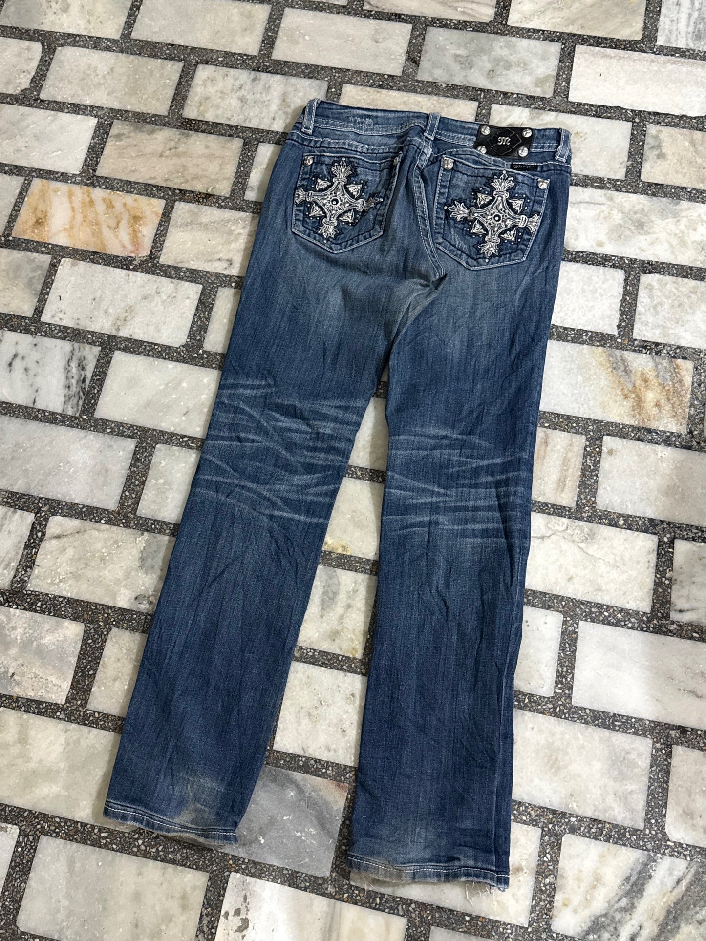 A descriptive alt text for this image