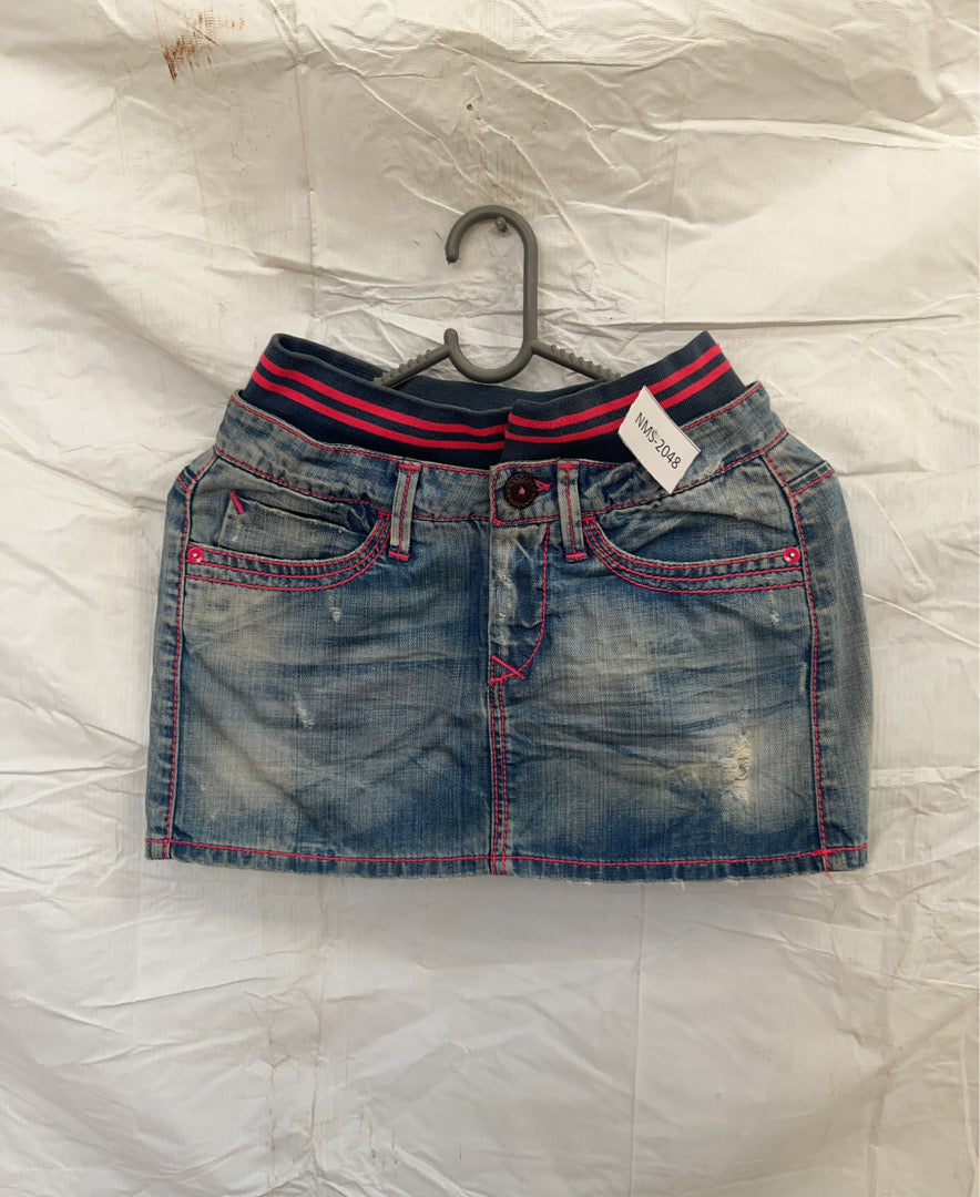 A descriptive alt text for this image