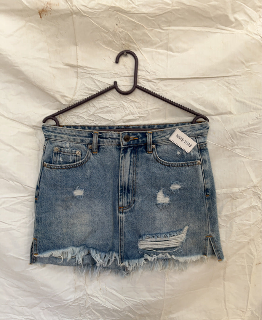 A descriptive alt text for this image