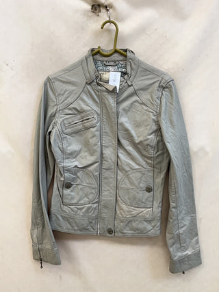 A descriptive alt text for this image