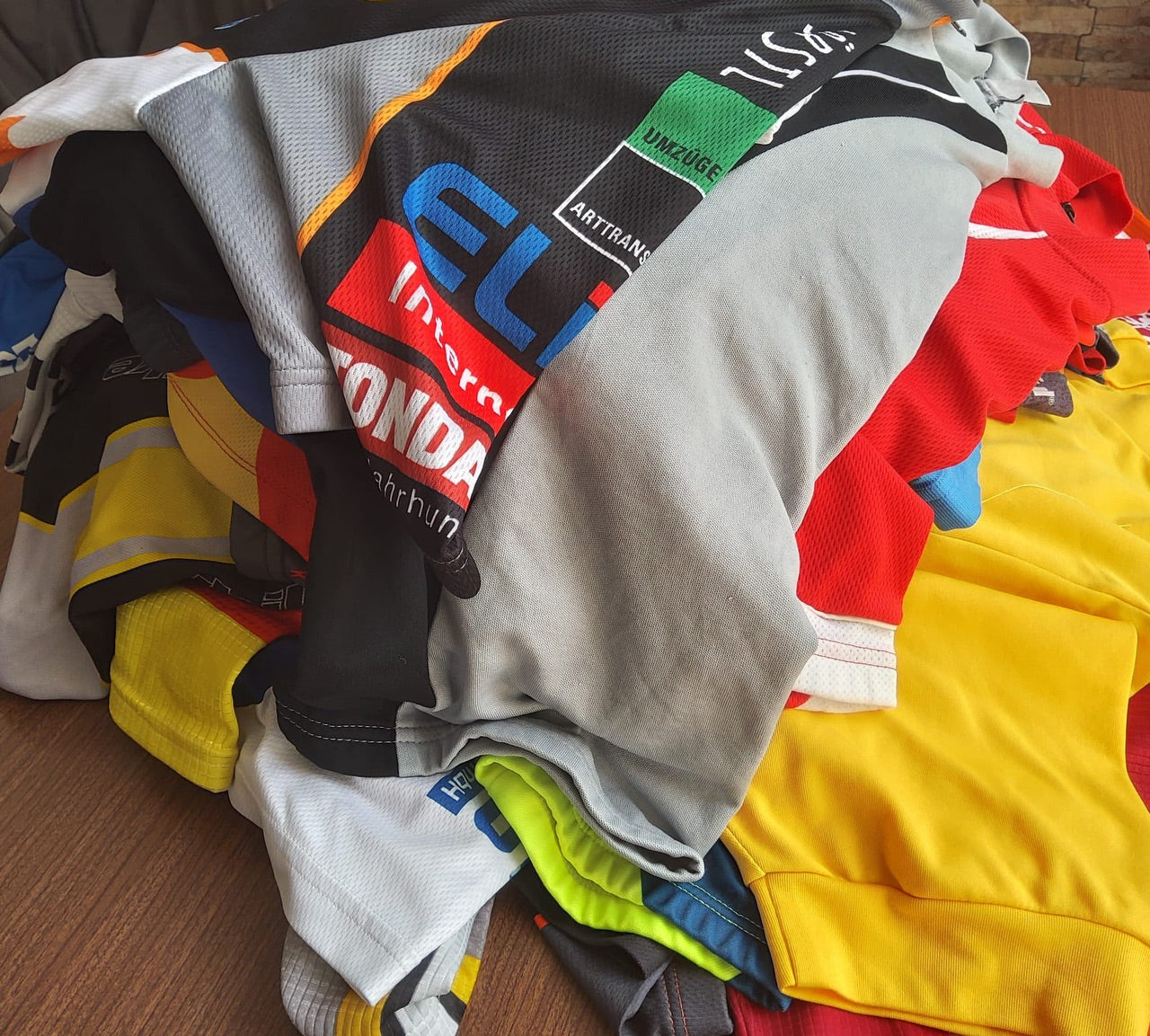 20KG Mixed Sports Quality Vintage Cycling Jerseys / Shirts