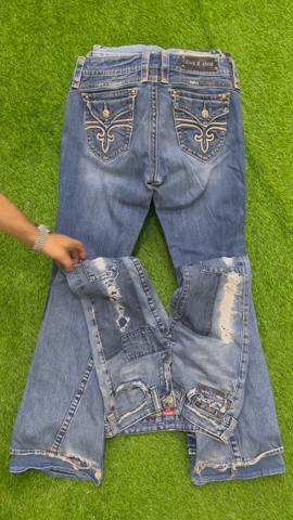 A descriptive alt text for this image