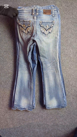 A descriptive alt text for this image