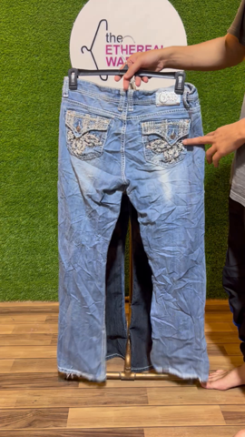 A descriptive alt text for this image