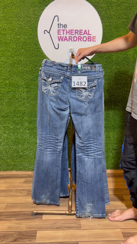 A descriptive alt text for this image