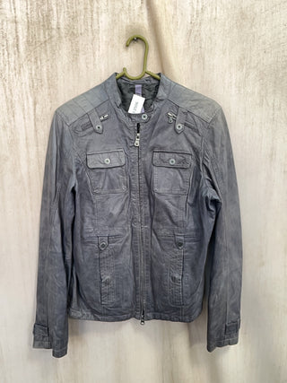 A descriptive alt text for this image