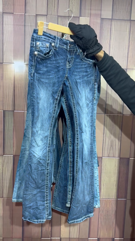 A descriptive alt text for this image