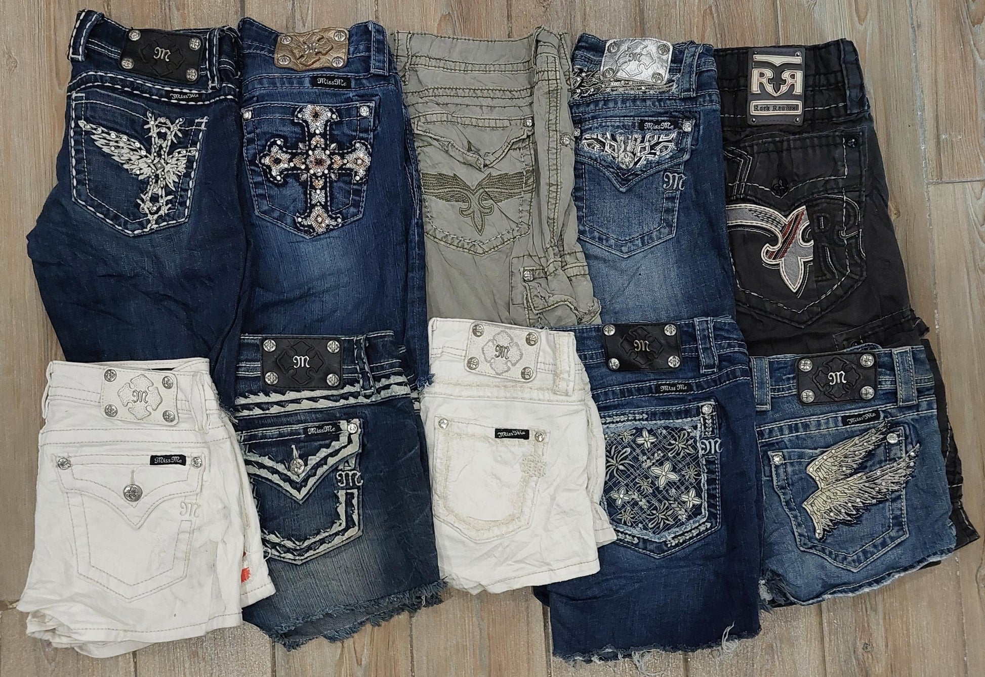 A descriptive alt text for this image