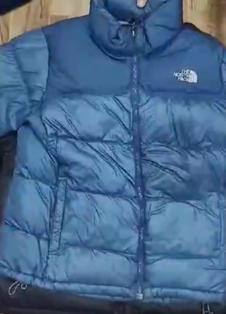 The North Face Puffer Jackets 30 pieces