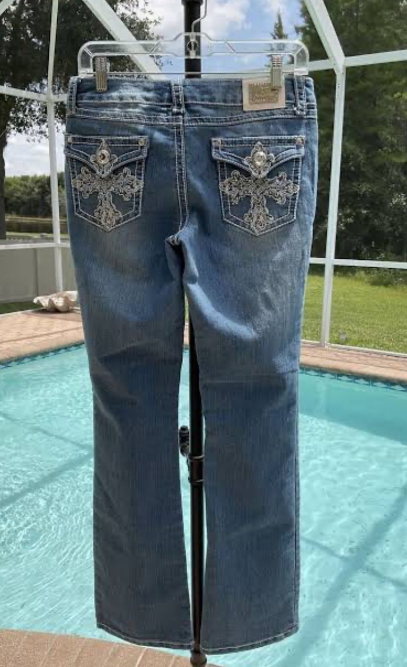 A descriptive alt text for this image