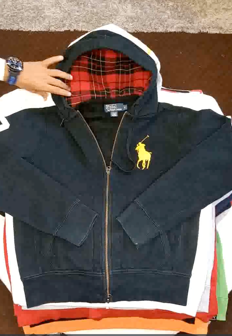 MIXED BRANDED SWEATSHIRTS & HOODIES - 25 PCS