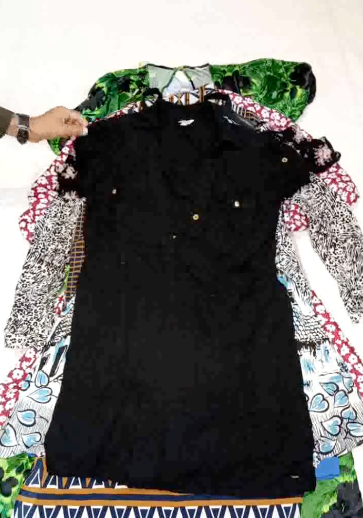 Y2K MIXED BRANDED LADIES DRESSES - 25 PCS