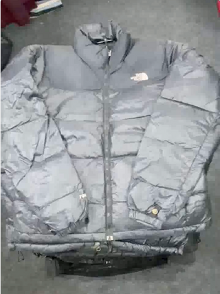 North face puffer - 18 pieces