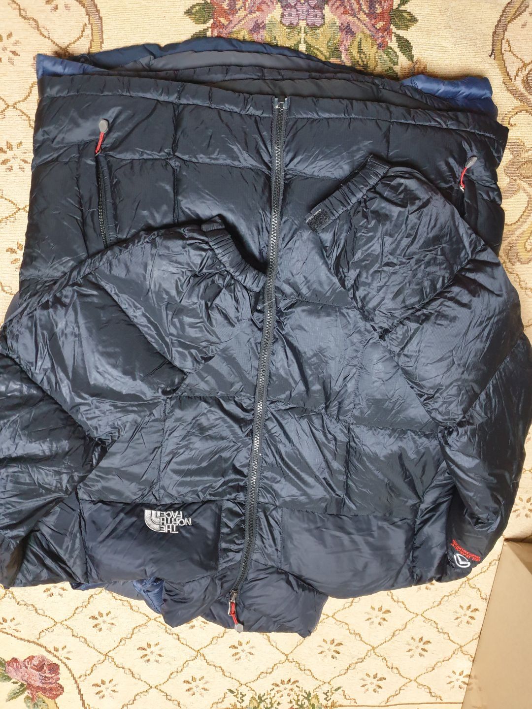 30% off Grade A TNF Puffers - Summer Clearance