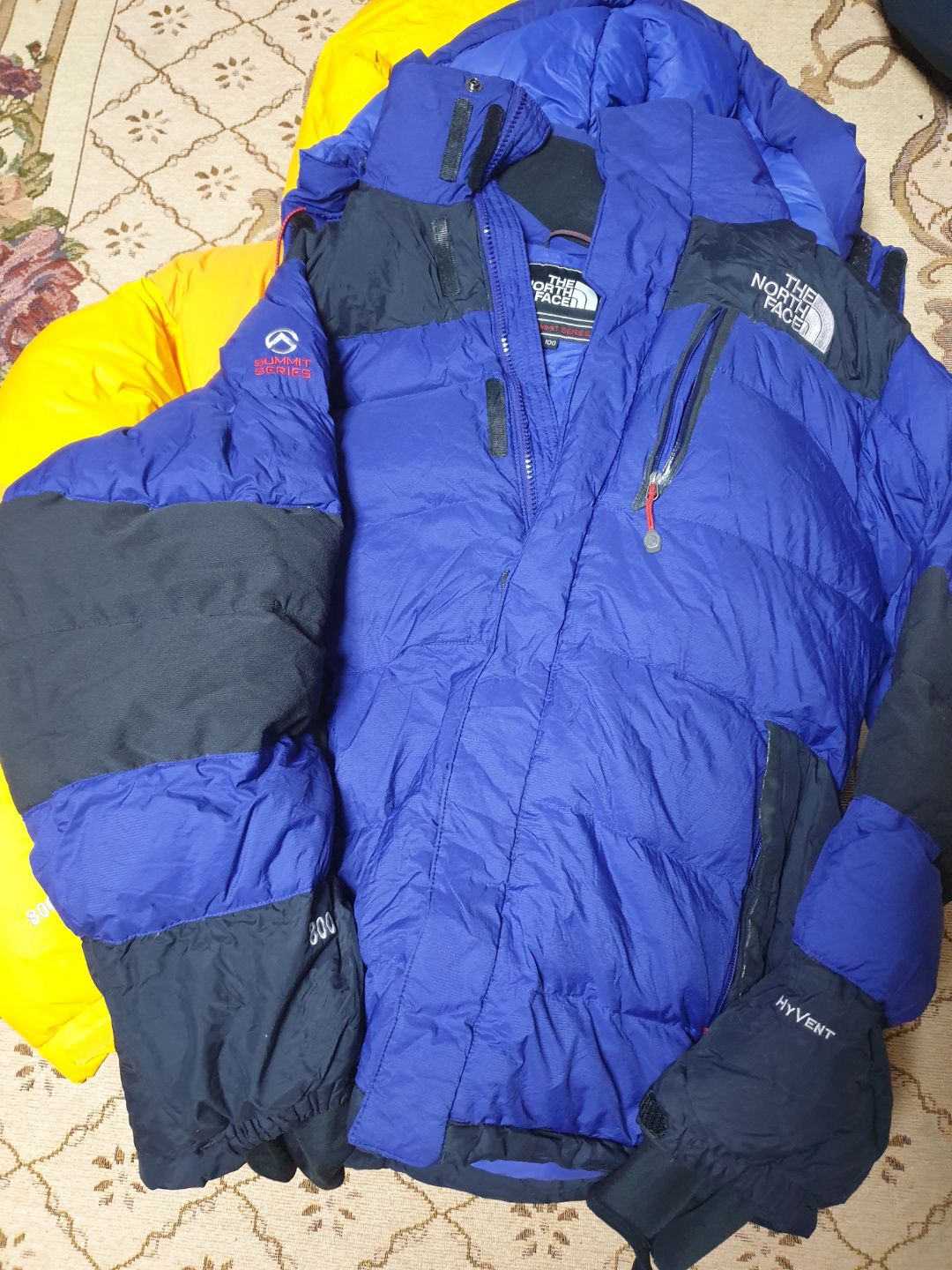 30% off Grade A TNF Puffers - Summer Clearance