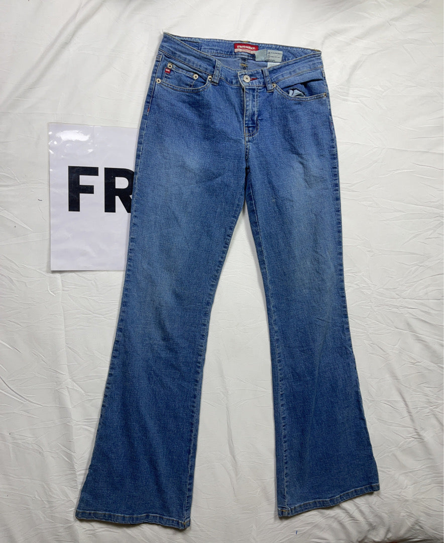 A descriptive alt text for this image