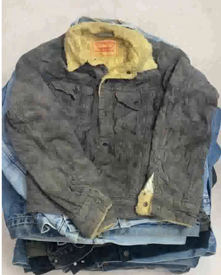 Lee Levi's wrangler jacket -25 pieces