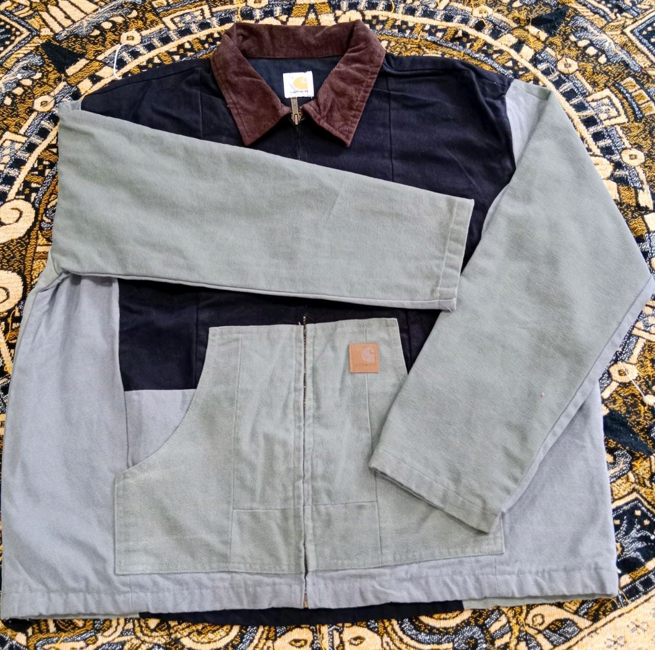 💥 SALE 50% Off - Reworked Carhartt jacket - 30 pieces