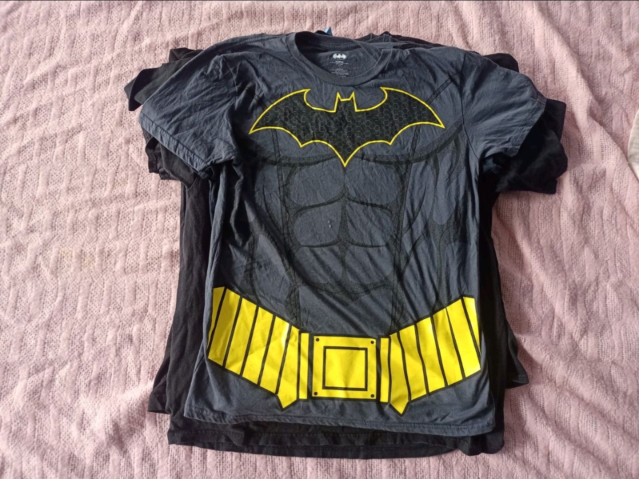 BATMAN T-SHIRTS 45 KG BUNDLE