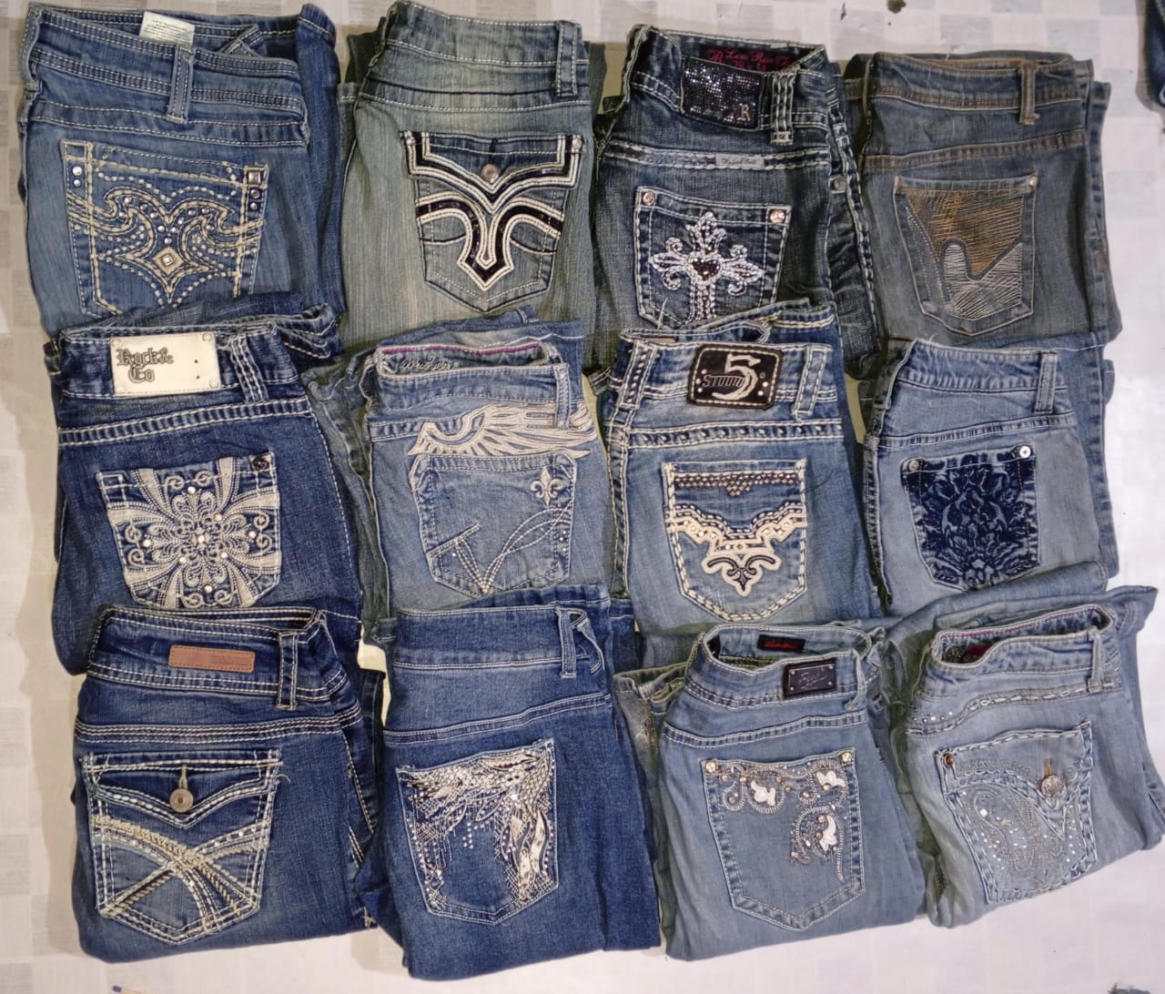 A descriptive alt text for this image