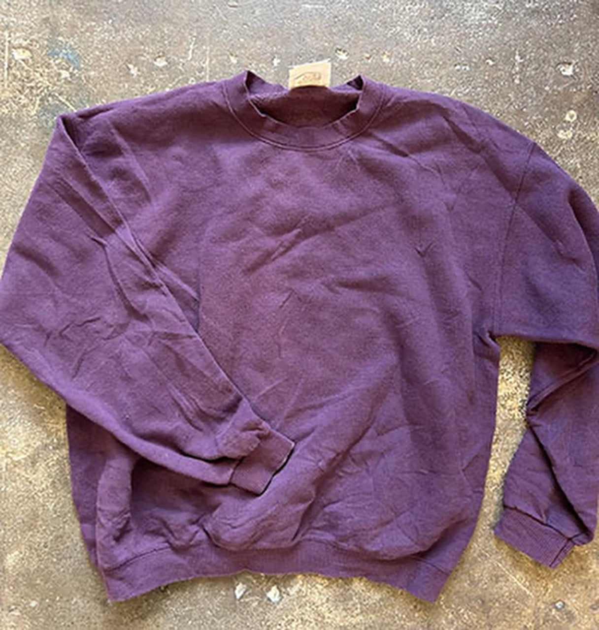 Vintage blank (no print) crewneck sweatshirt (24 pieces)
