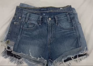 Levi’s Ladies Vintage Style Shorts - 50 pieces