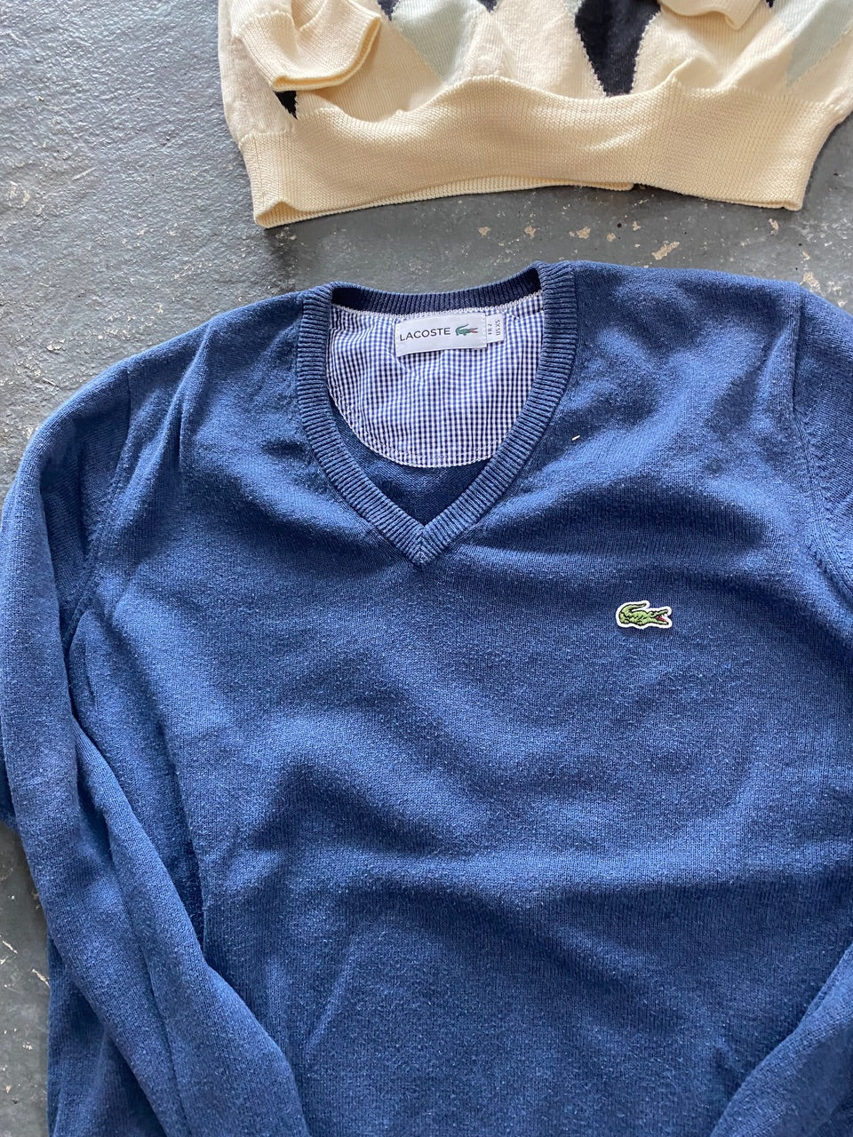 Lacoste knit mix- 16 pieces