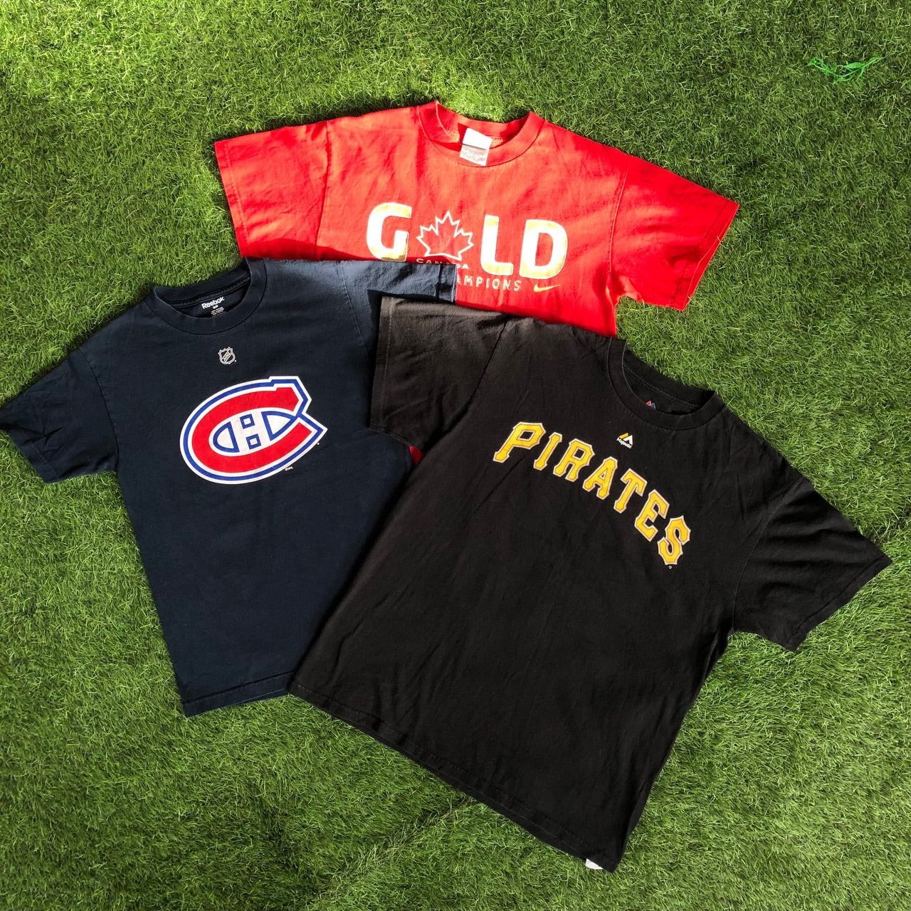 Vintage Pro Sport Graphic T-Shirts - 20 piece