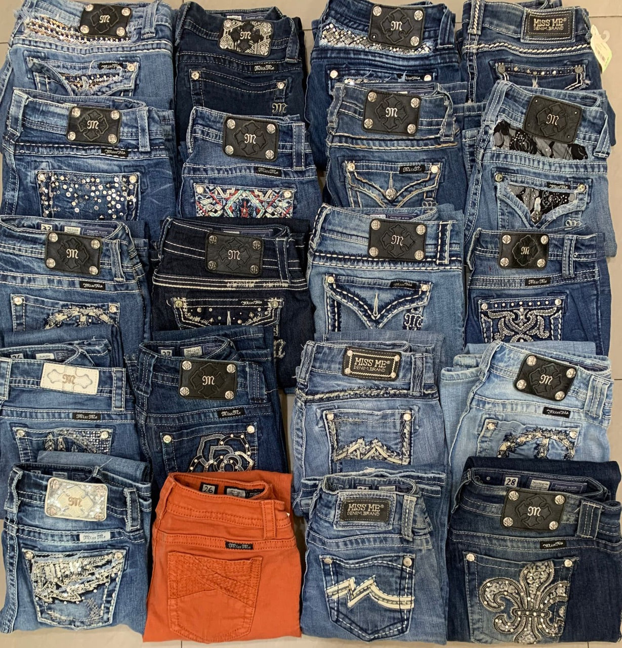 Miss Me Jeans - 20 pieces