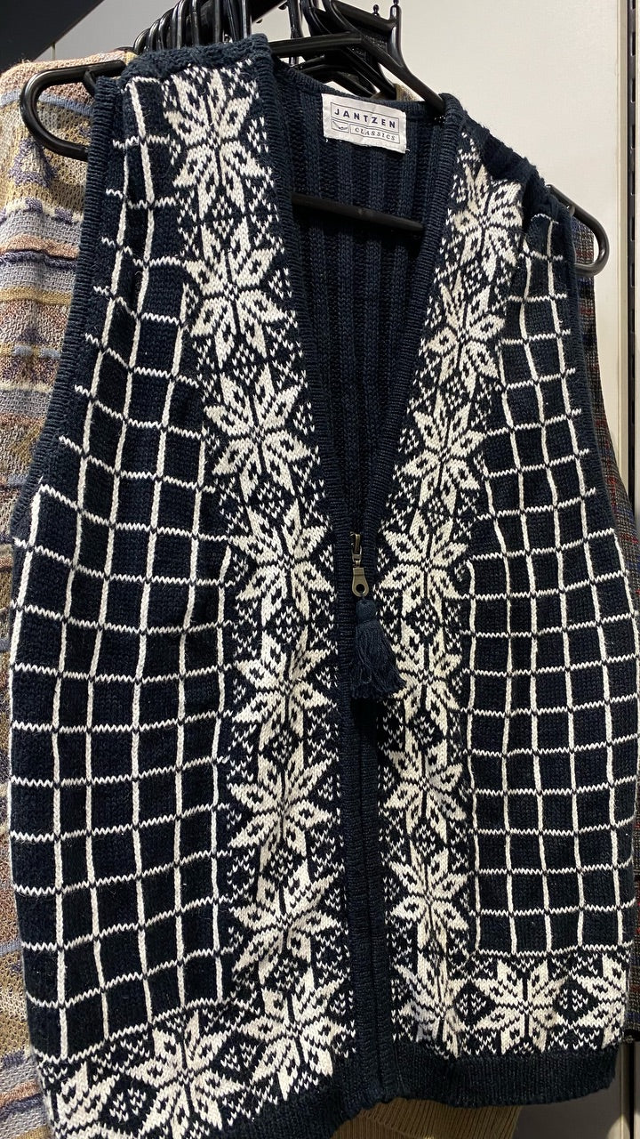 Christmas Jumpers and Knitwear - 10 KG - Grade B